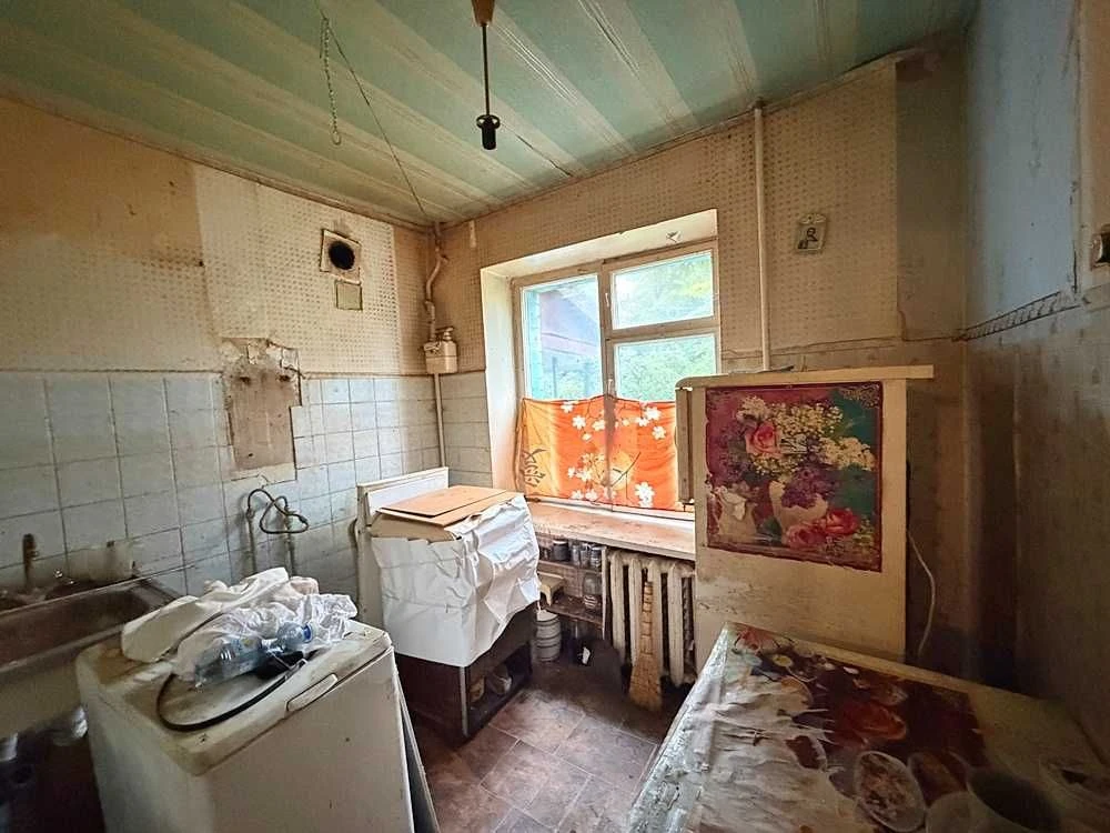 One-bedroom apartment for renovation! Irpin, Shors Street. High