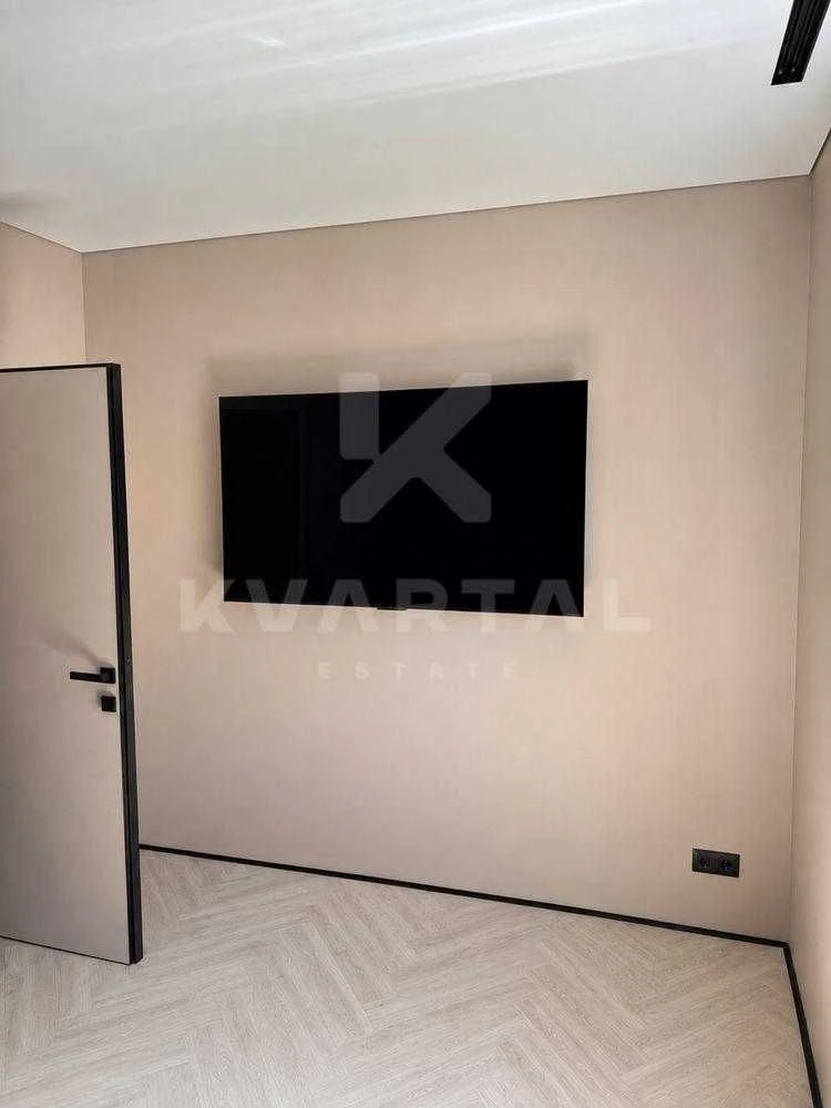 For Sale 2-Room Apartment in the "Molodist" Residential Complex