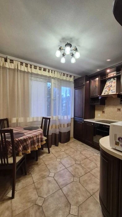 2-room apartment for sale with high-quality renovation, Verbytskoho St. 9zh,