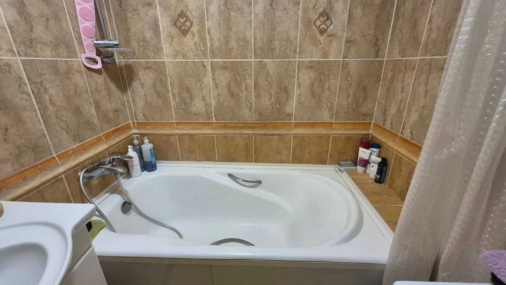 2-room apartment for sale with high-quality renovation, Verbytskoho St. 9zh,