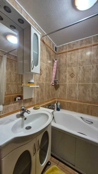 2-room apartment for sale with high-quality renovation, Verbytskoho St. 9zh,