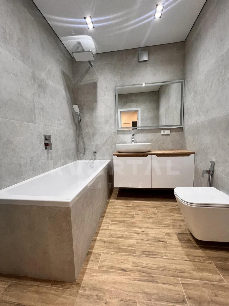 Apartment for Sale with Renovation and Forest View in Irpin