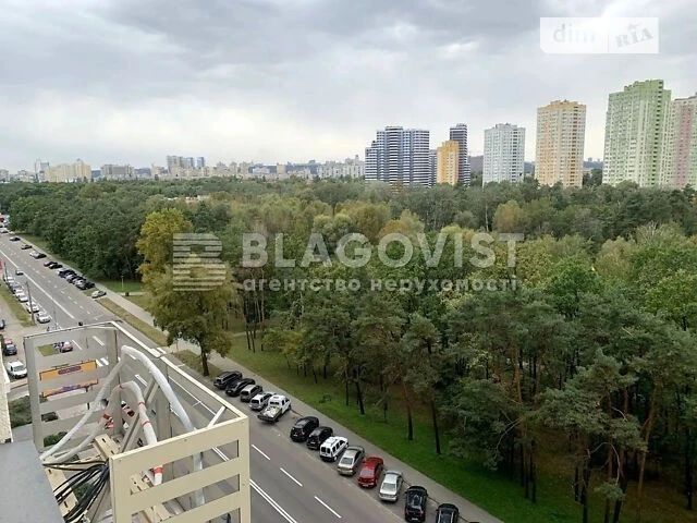 Sale of 2-room apartment 77.7 sq. m. on Knyazya Romana Mstislava Street