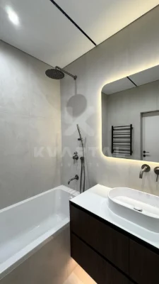 Spacious 3-bedroom apartment with designer renovation in residential complex