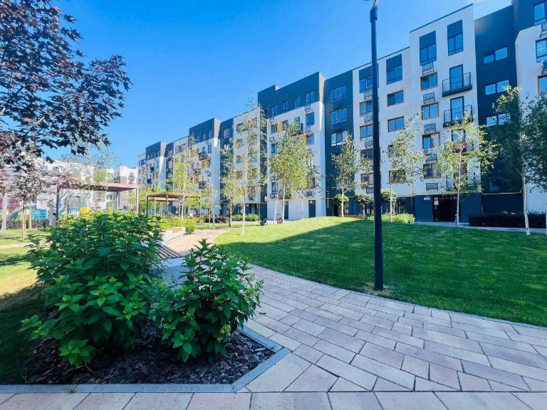 Sale of a studio apartment in the "Molodist" residential complex in a completed building