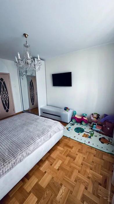 3 rooms for sale on Khortytskyi highway, Khortytskyi district, Urgent