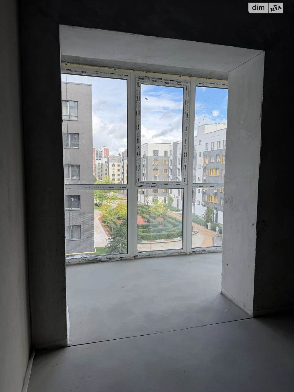 Продаж Квартира Романівка