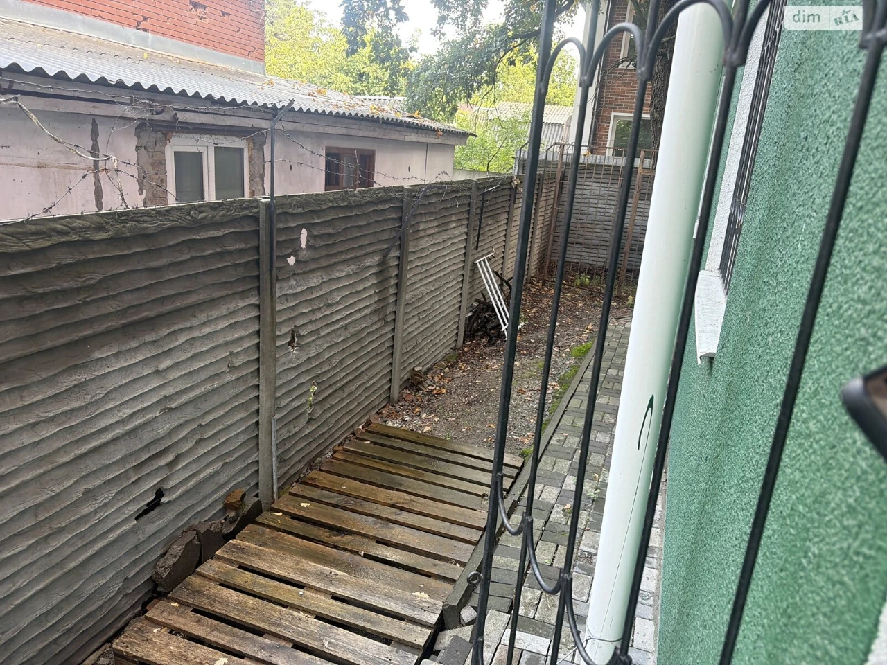 Apartment for Sale in Romanivka