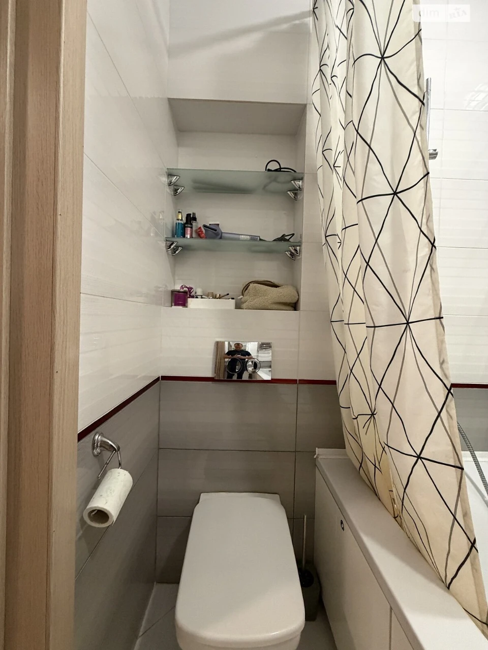Apartment for Sale in Romanivka
