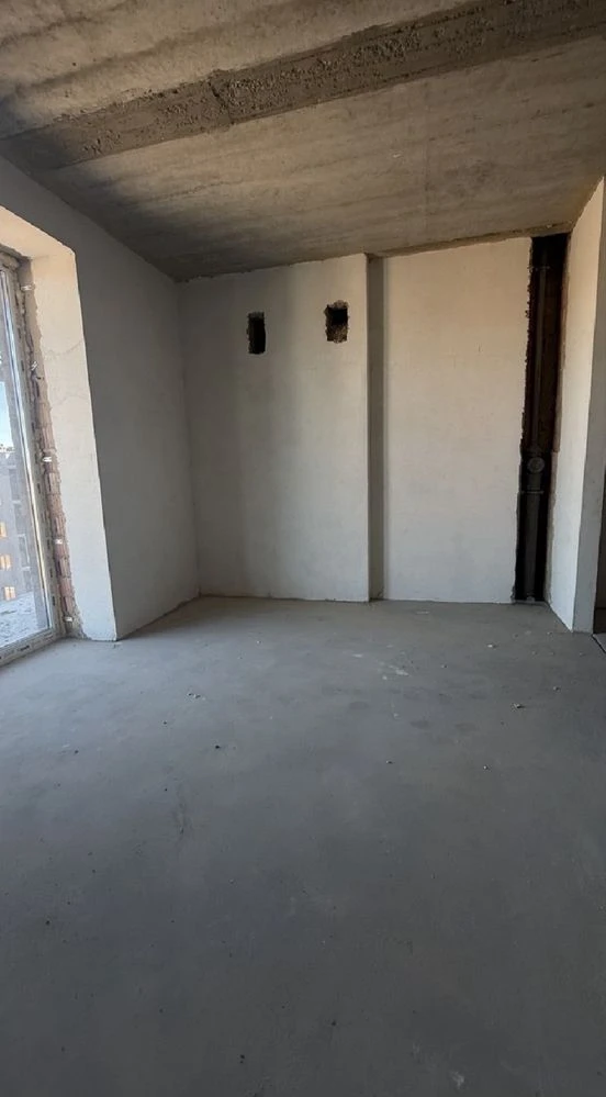 NEW PROPERTY! NO COMMISSION! Great 1-bedroom apartment in a completed building! Balcony