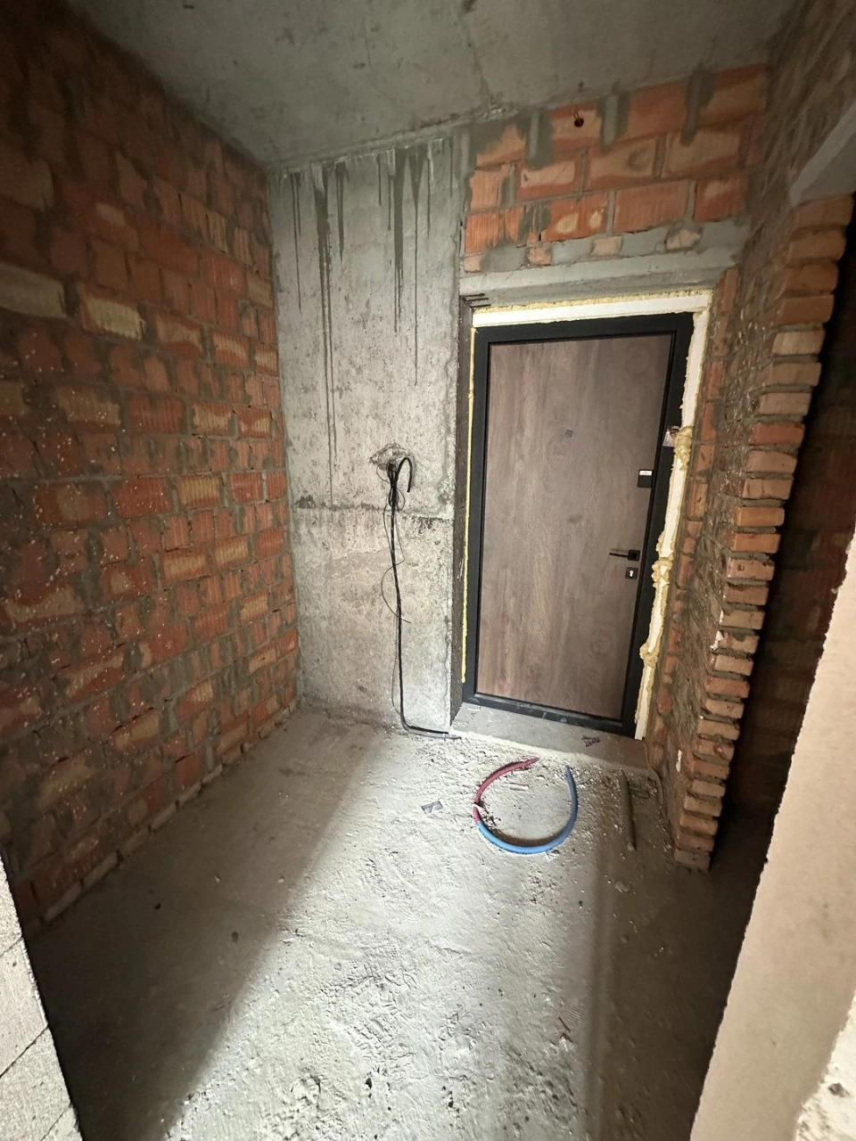 Продам Студію 32 м2 Опалення власна газова котельня з Генера