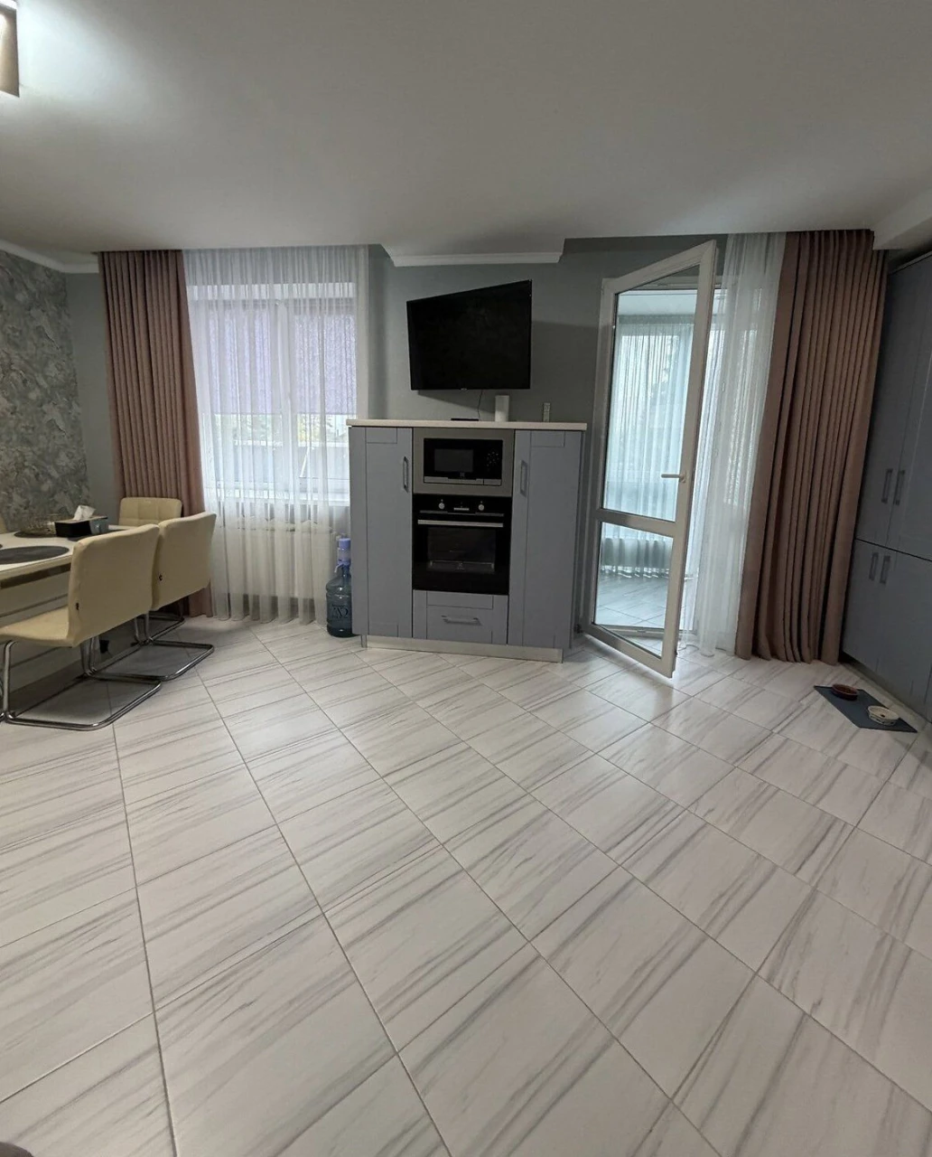 Two-bedroom apartment in the center of Irpin! Top renovation! Location