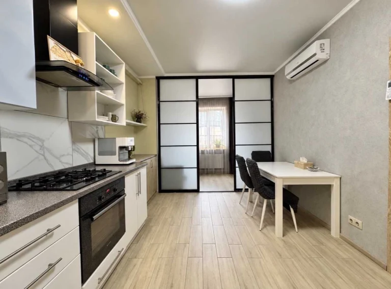 1-bedroom apartment 48 sq.m, furnished with appliances. Irpin', вул. Соб