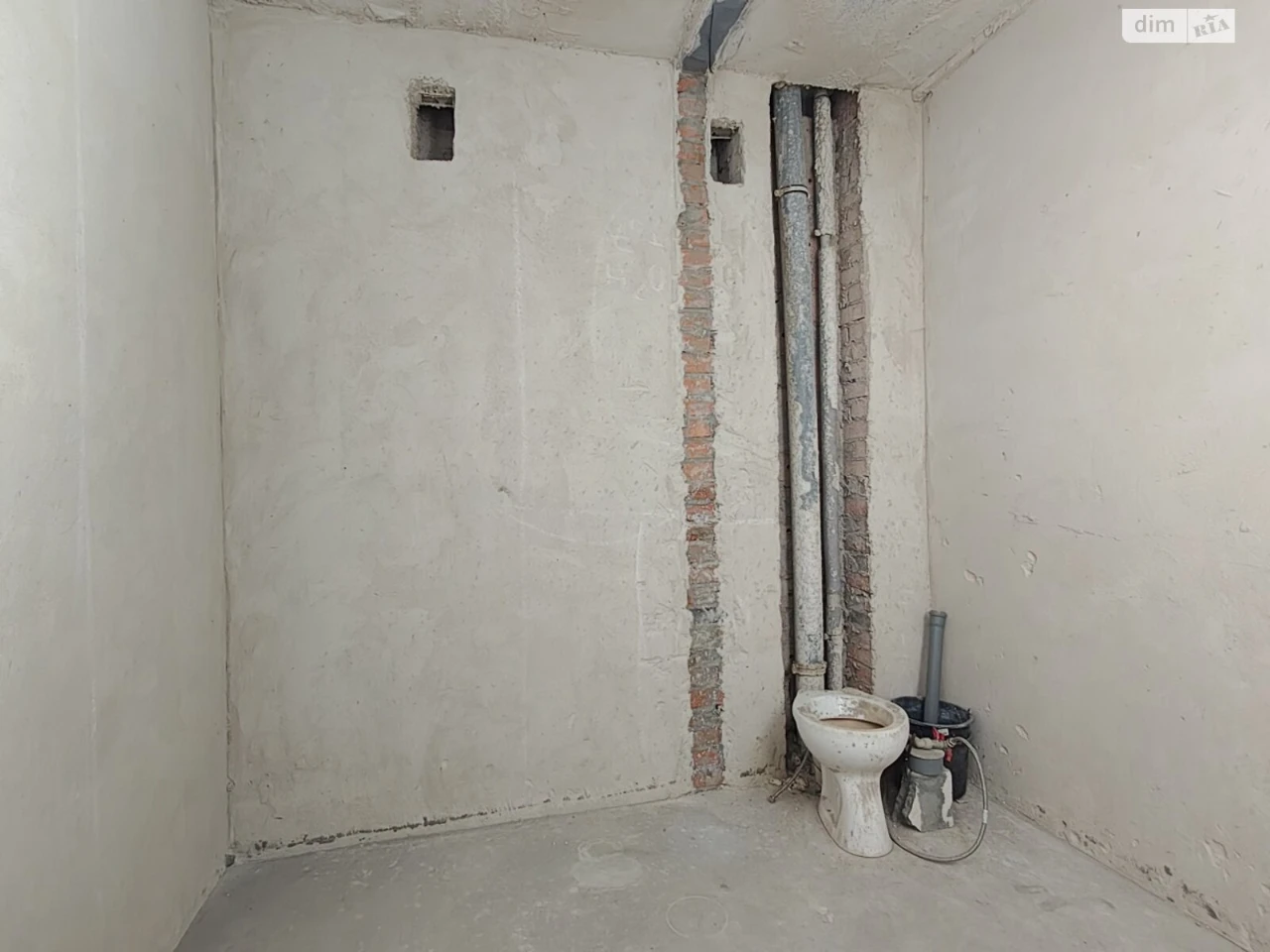 Apartment for Sale, Romaniwka