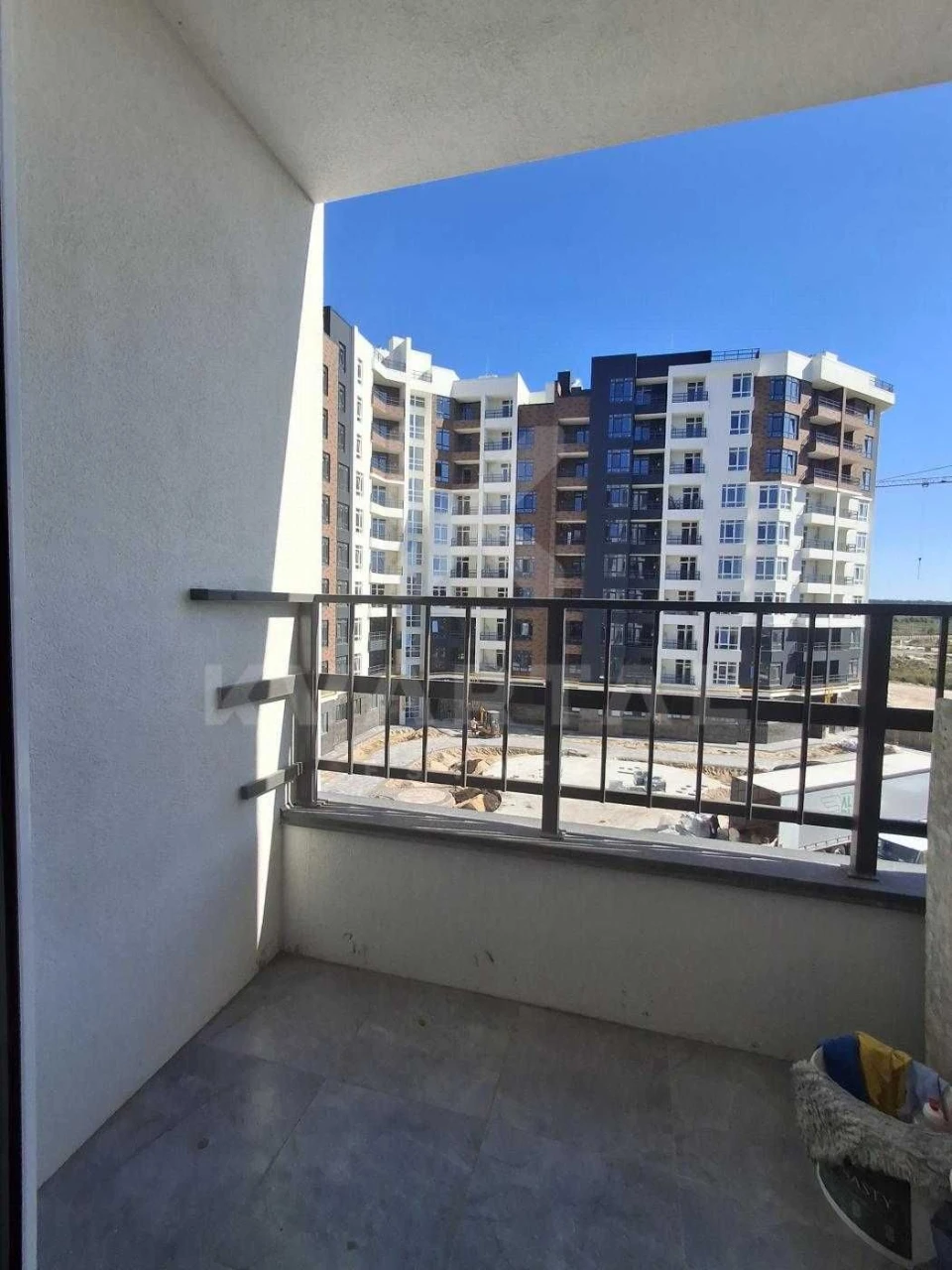 2-room apartment renovated in Synergy City