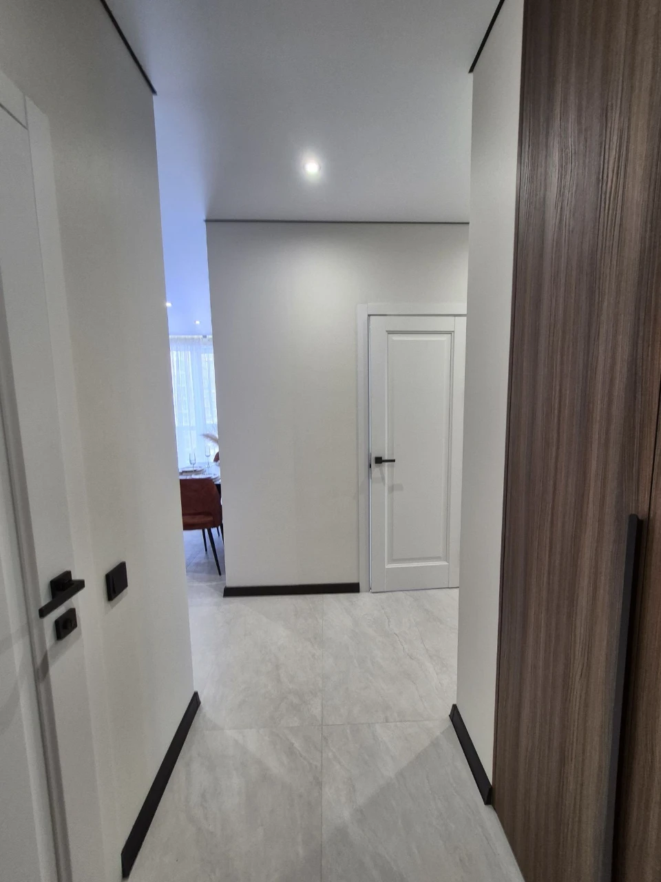 Spacious 3-room apartment | Area 72m² | 7th floor | 2 bathrooms | Available