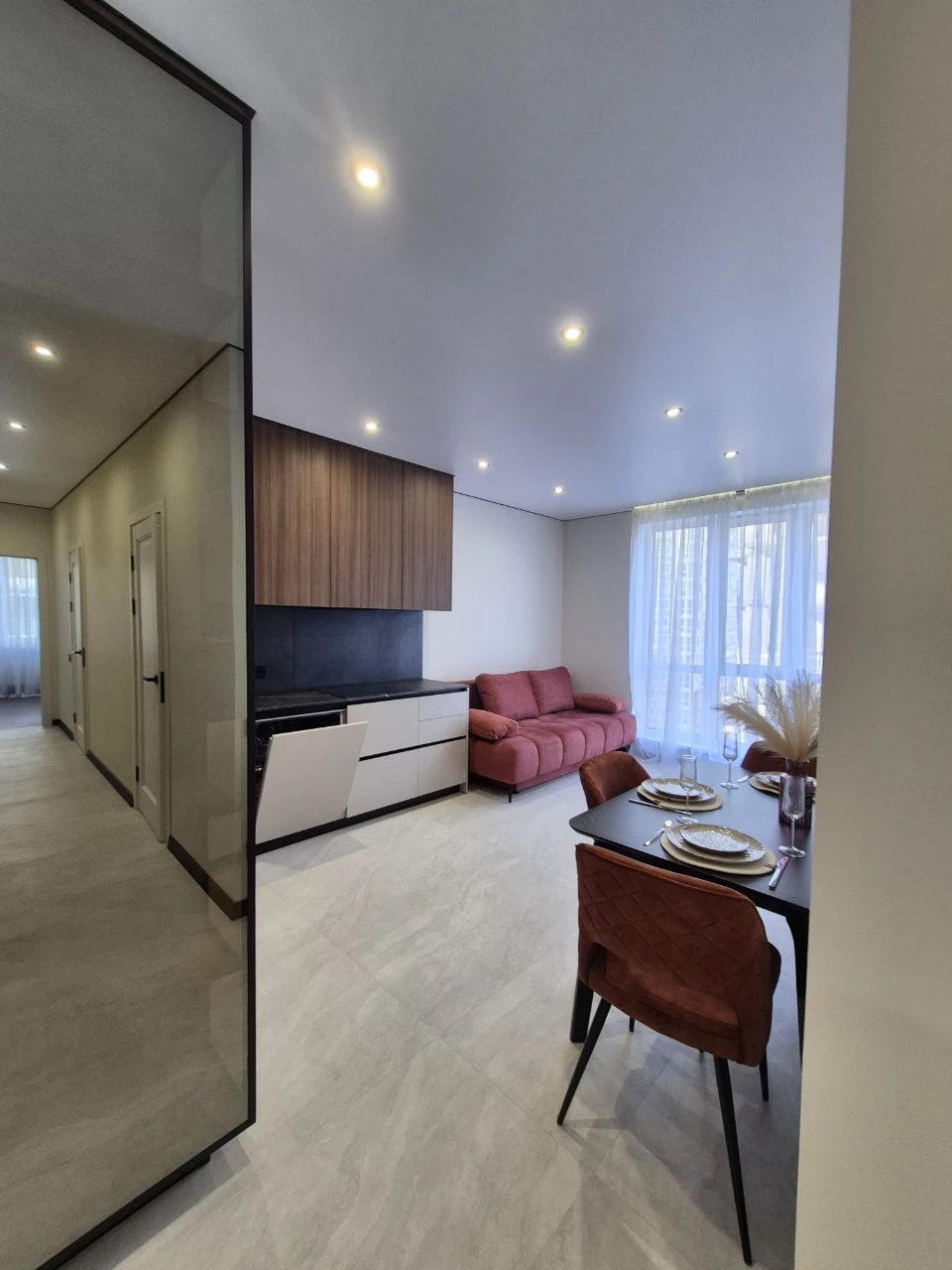 Spacious 3-room apartment | Area 72m² | 7th floor | 2 bathrooms | Available
