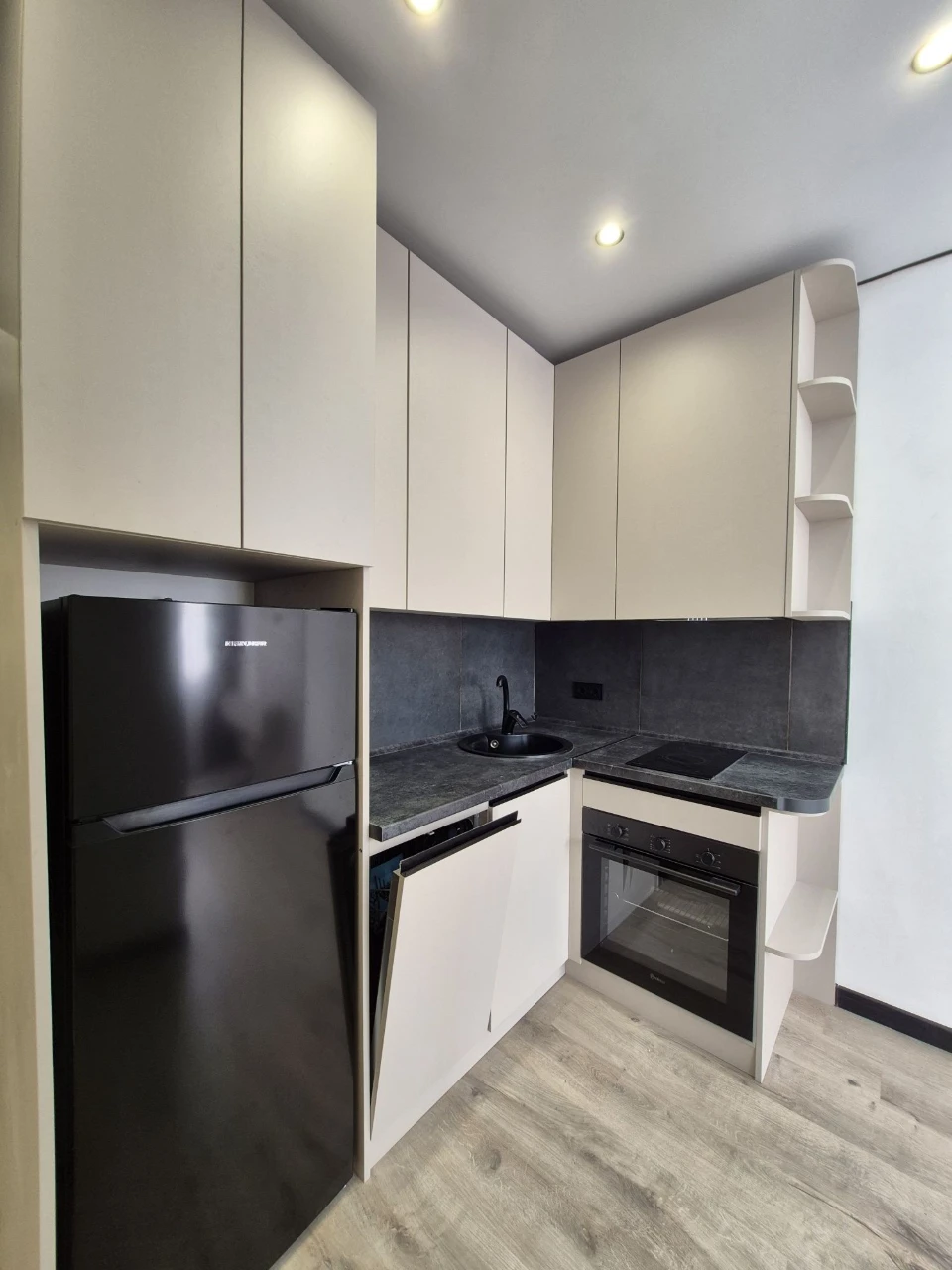 Квартира-студія 27,2м² | 4 поверх | Зонована та  Укомплектов