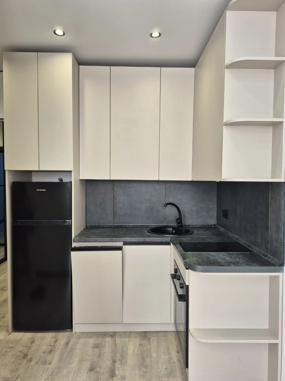 Квартира-студія 27,2м² | 4 поверх | Зонована та  Укомплектов