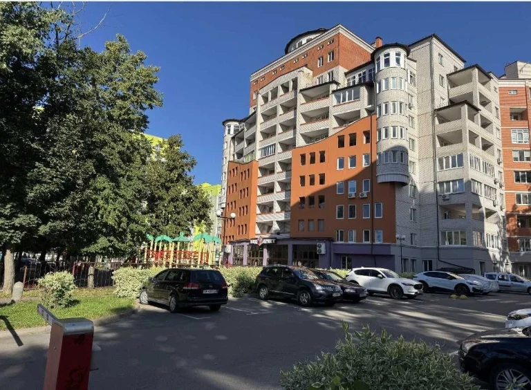 Apartment for Sale, Irpin Center. Own boiler room. Government programs -