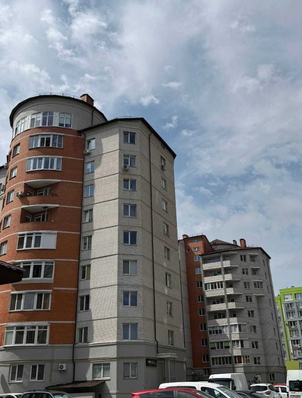 Apartment for Sale, Irpin Center. Own boiler room. Government programs -