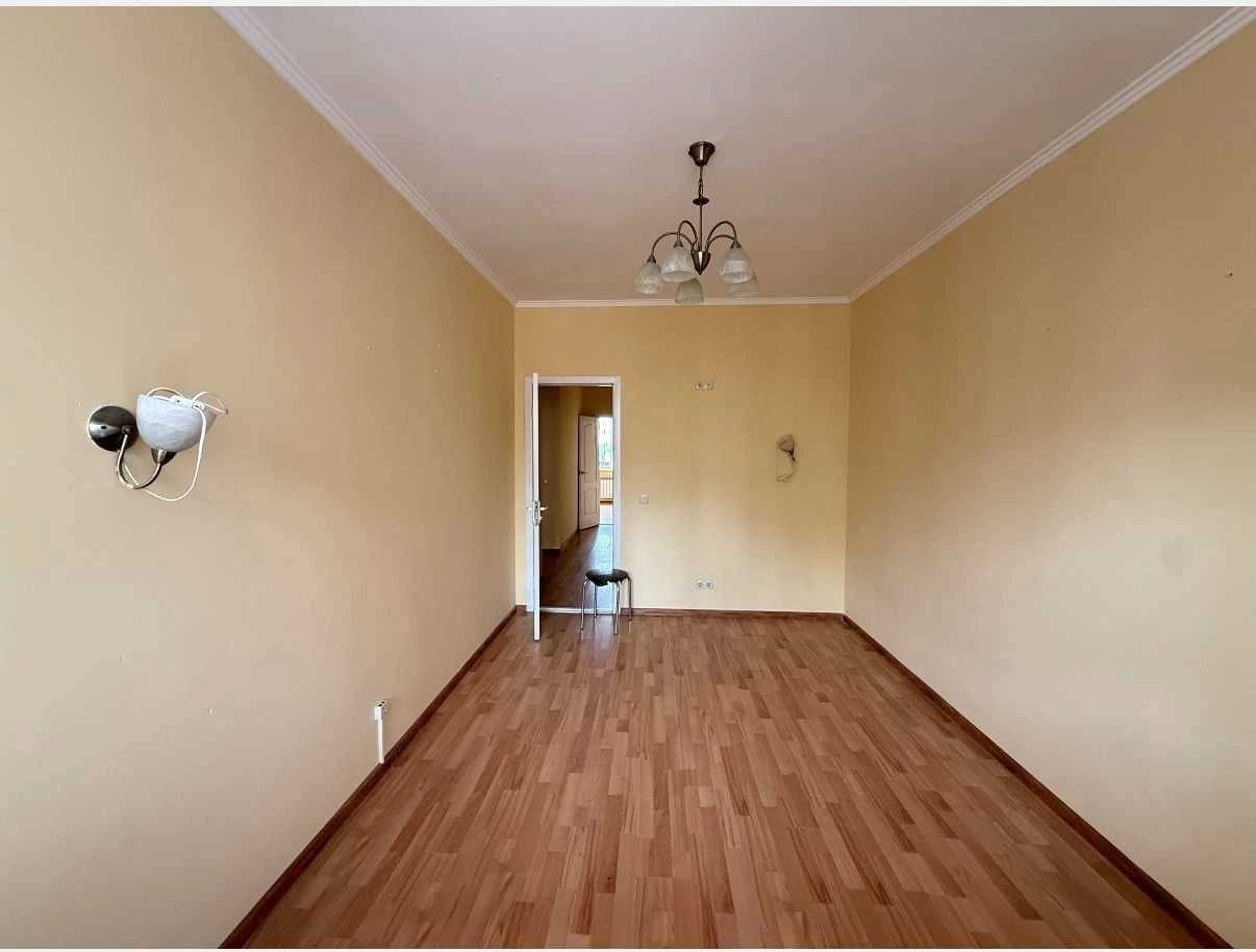 Apartment for Sale, Irpin Center. Own boiler room. Government programs -
