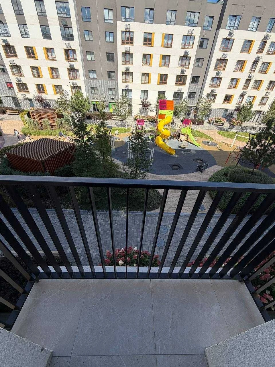 Студія в Ірпені з новим ремонтом — готова до життя!
