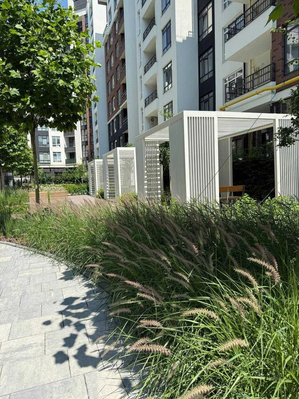 Finished house, documents in hand, lowest price in the complex