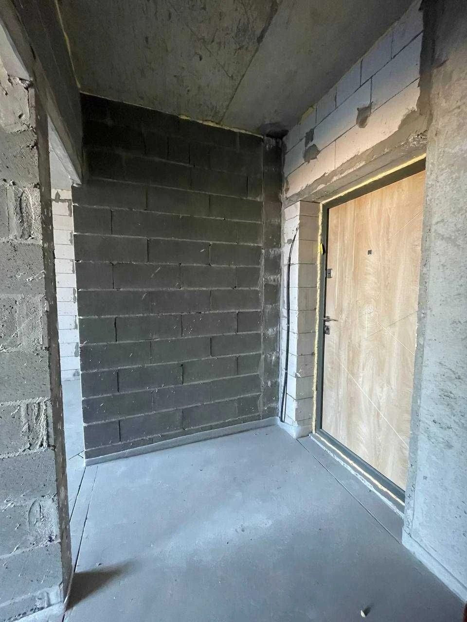 Finished house, documents in hand, lowest price in the complex