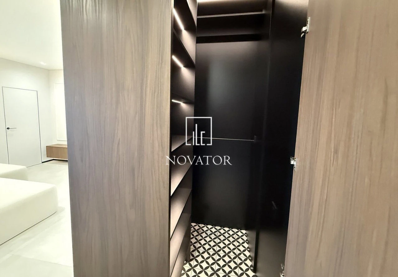 Терміново продам! Квартира, 3-кімн., 92 м², з ремонтом мебля