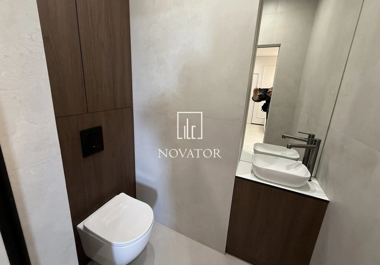 Терміново продам! Квартира, 3-кімн., 92 м², з ремонтом мебля