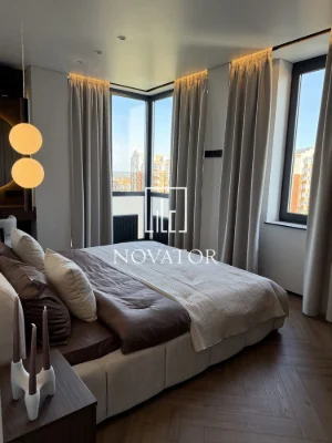 Срочно! Трехкомнатная; Центральный 2; 80 м²