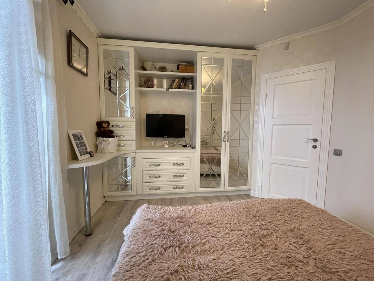 Просторa євро-3к квартира 60 м² з ремонтом та меблями в ЖК Я