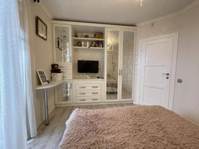 Просторa євро-3к квартира 60 м² з ремонтом та меблями в ЖК Я