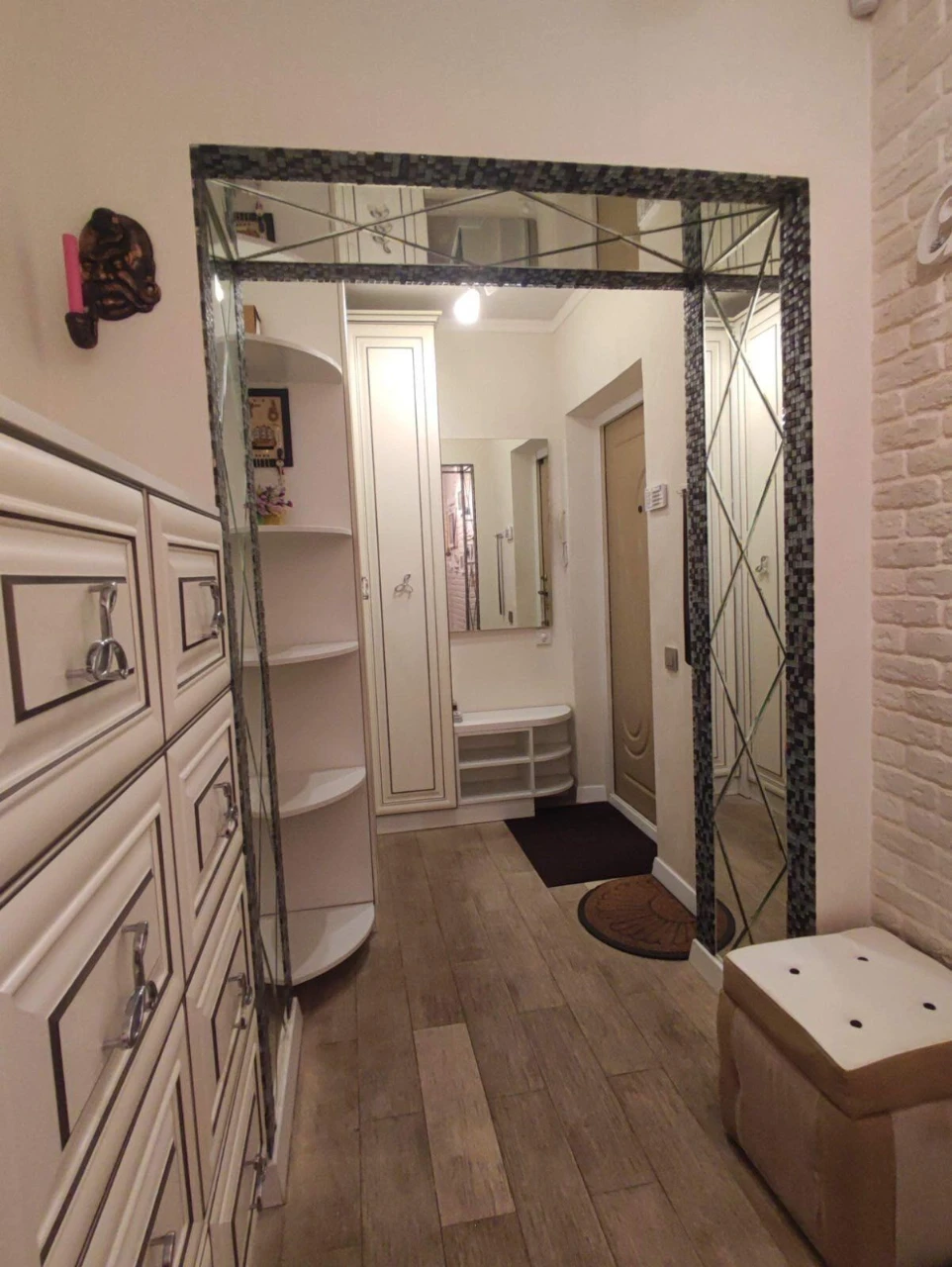 Просторa євро-3к квартира 60 м² з ремонтом та меблями в ЖК Я