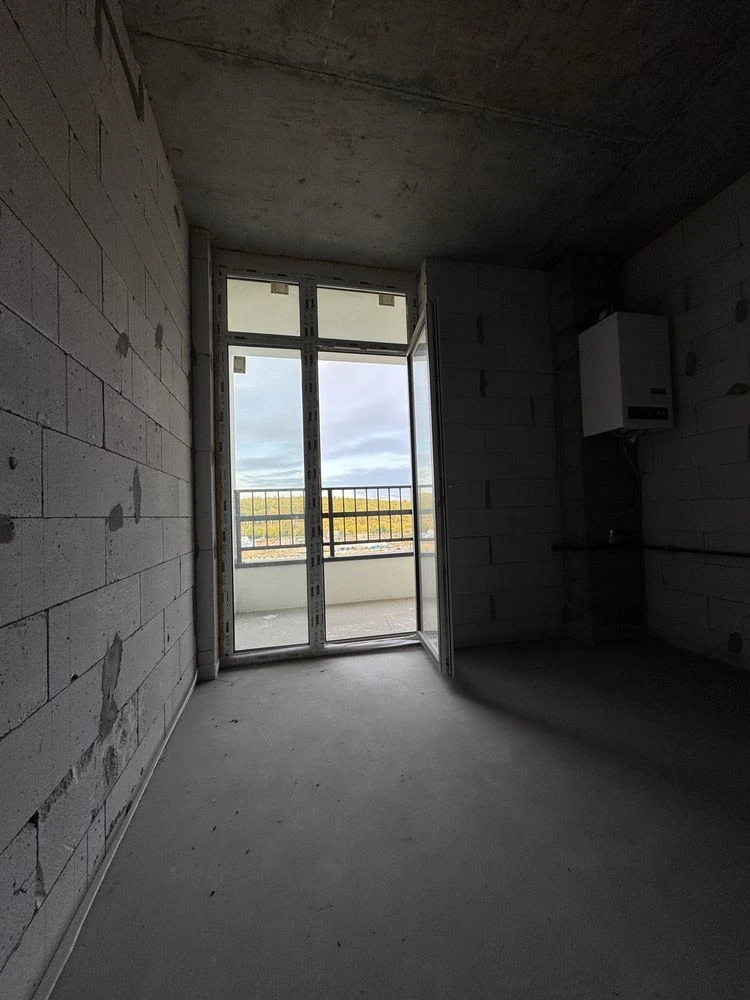 For Sale: 1-bedroom apartment in Irpin – Synerhiya City Residence, 41 m², 5/9, view of the waterfront