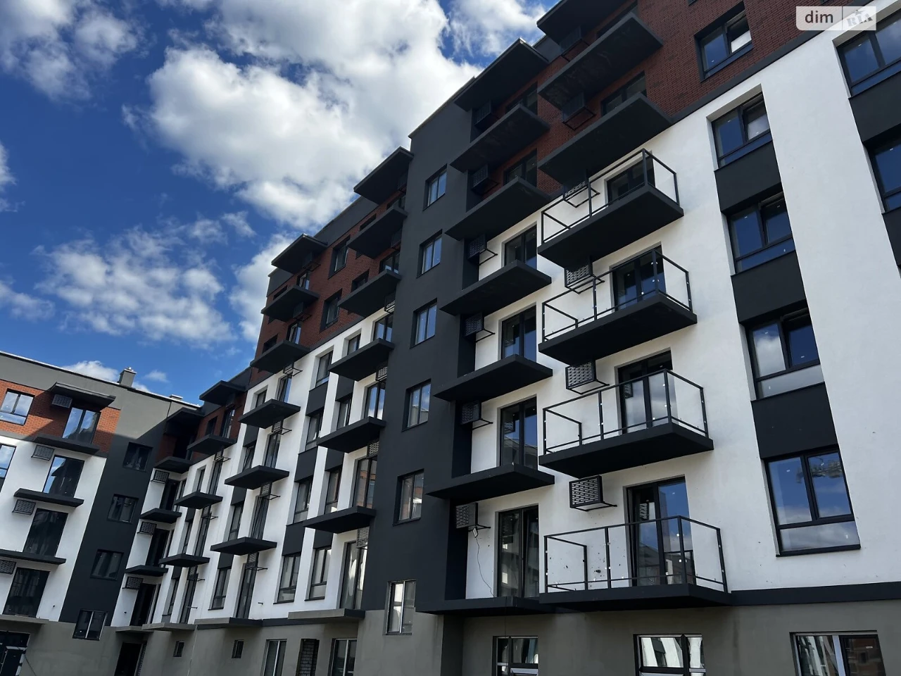 Продаж Квартира Романівка