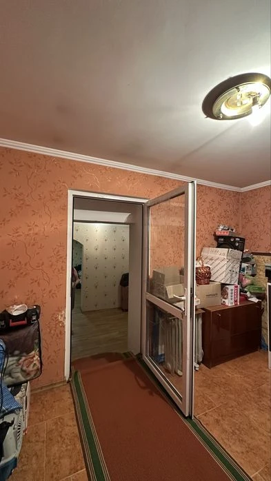 Продам 4-х комнатную квартиру на Колонтаевской.