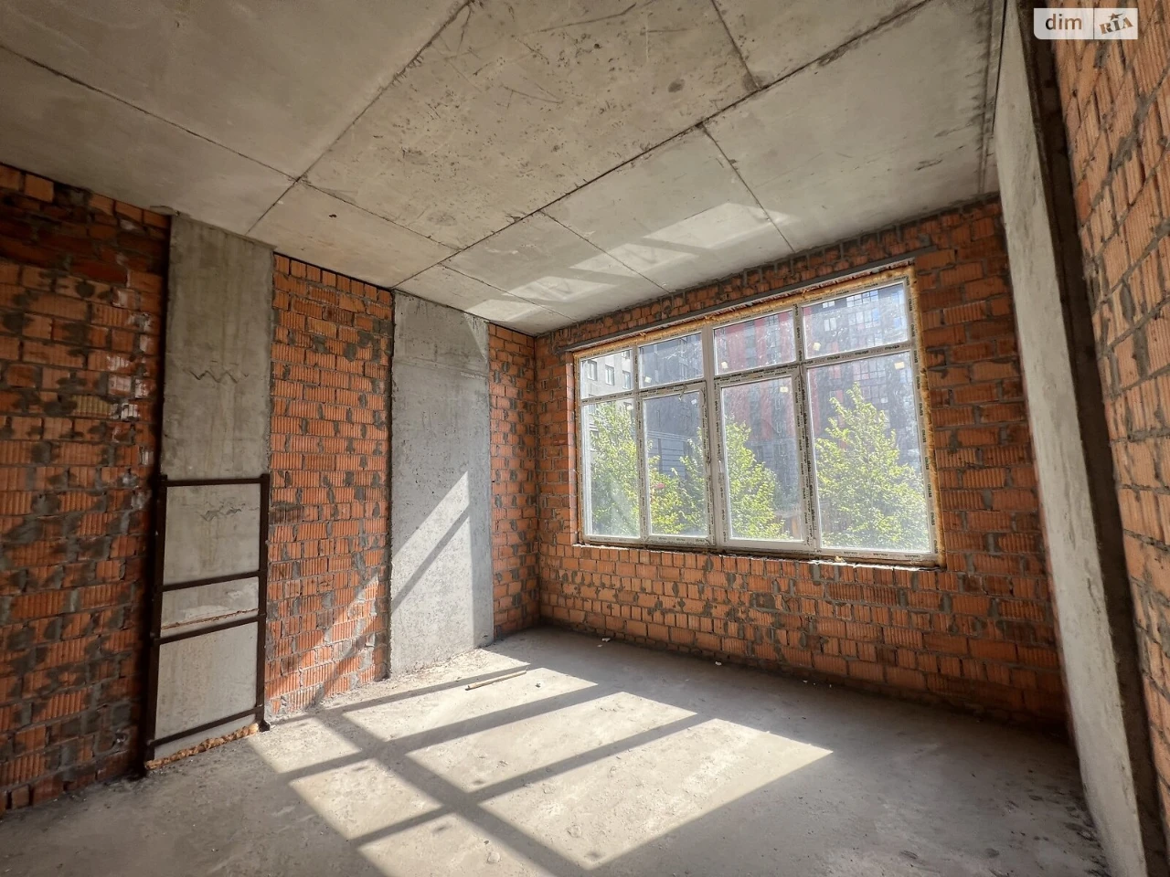 Продаж Квартира Романівка