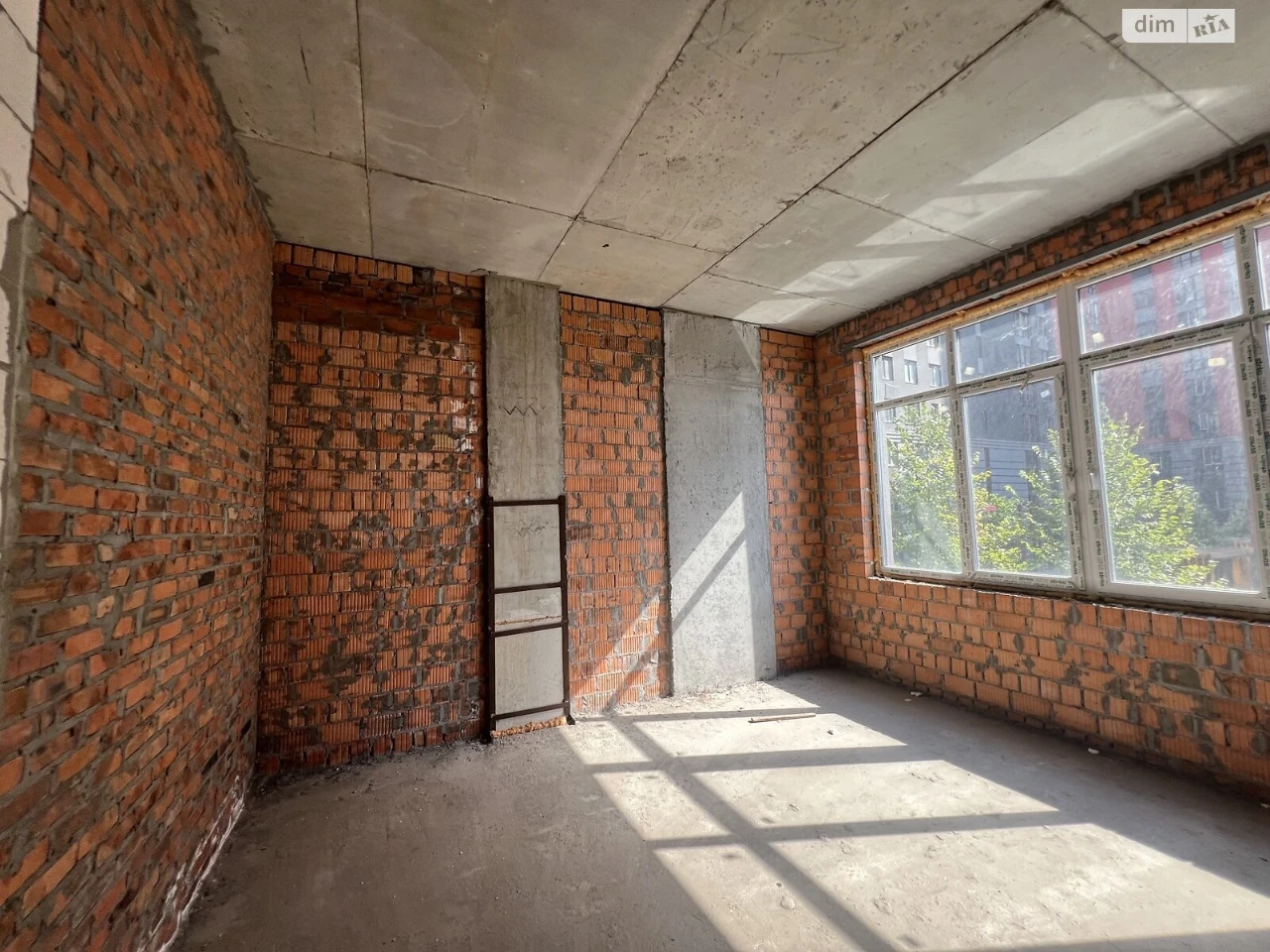 Продаж Квартира Романівка