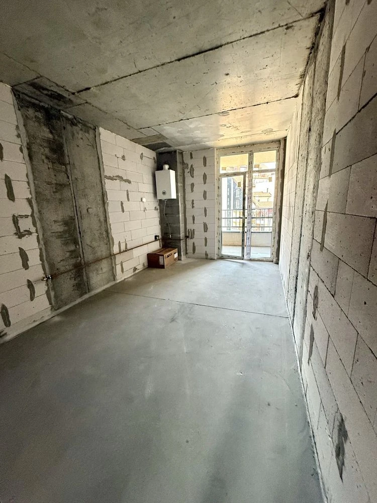 Most affordable 1-room apartment in the Synergy City residential complex! Two-sided
