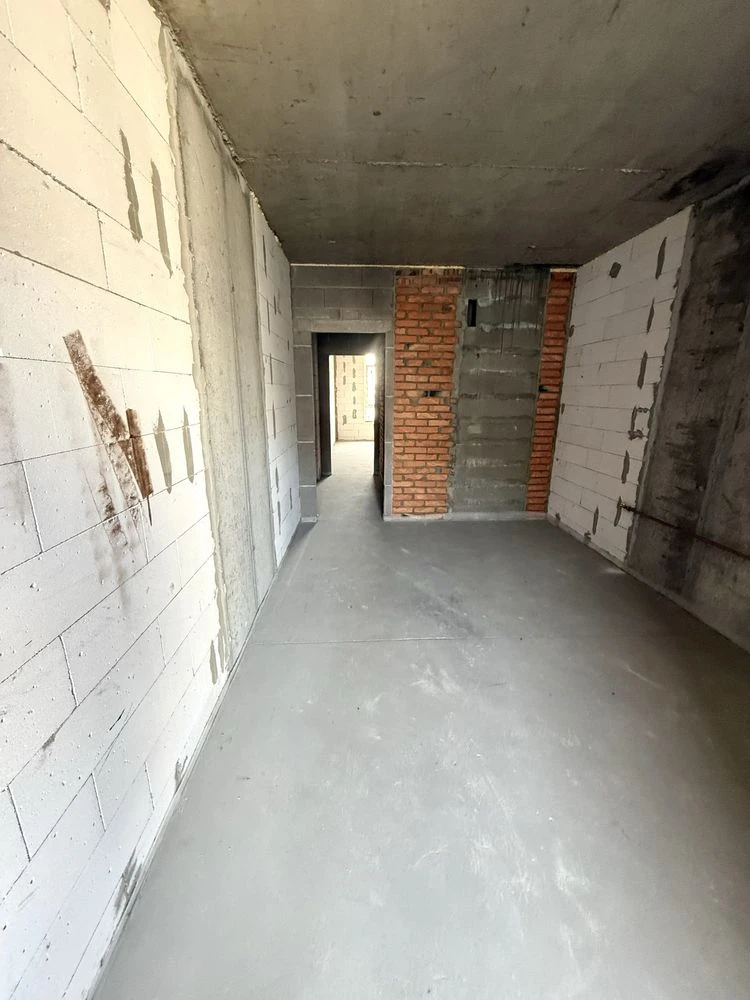 Most affordable 1-room apartment in the Synergy City residential complex! Two-sided