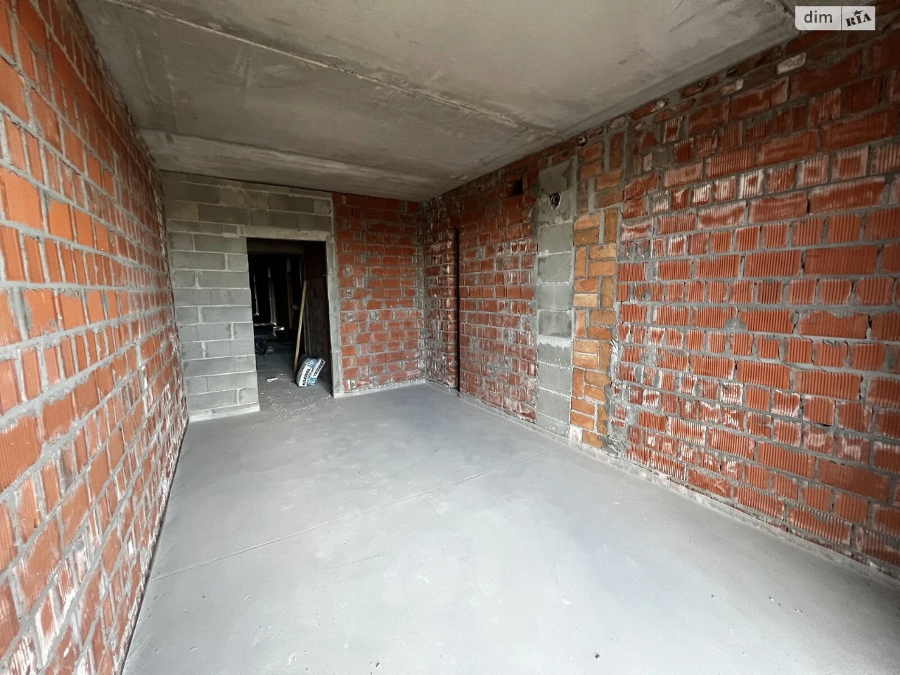 Apartment for Sale in Romanivka