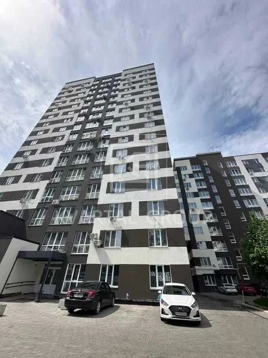 Продам 2к квартиру з кухнею-студією 63м2/Центральний Парк/Ло
