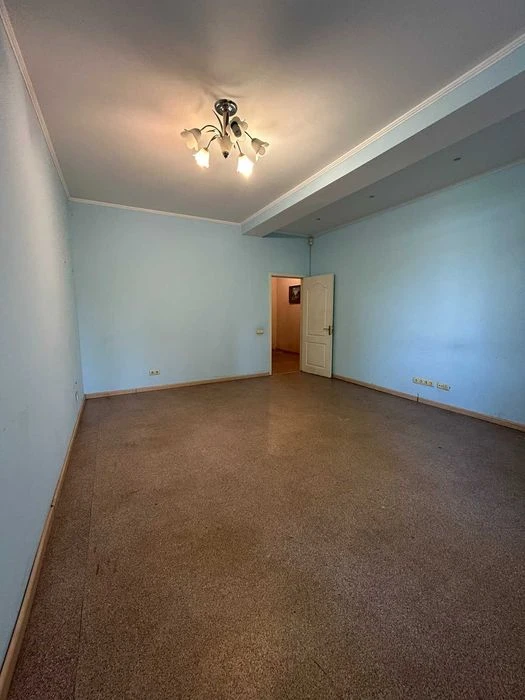 Продам 2к квартиру на ул. Суворова, 79м.кв