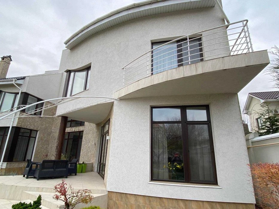 Продаж шикарного будинку в Совіньйоні