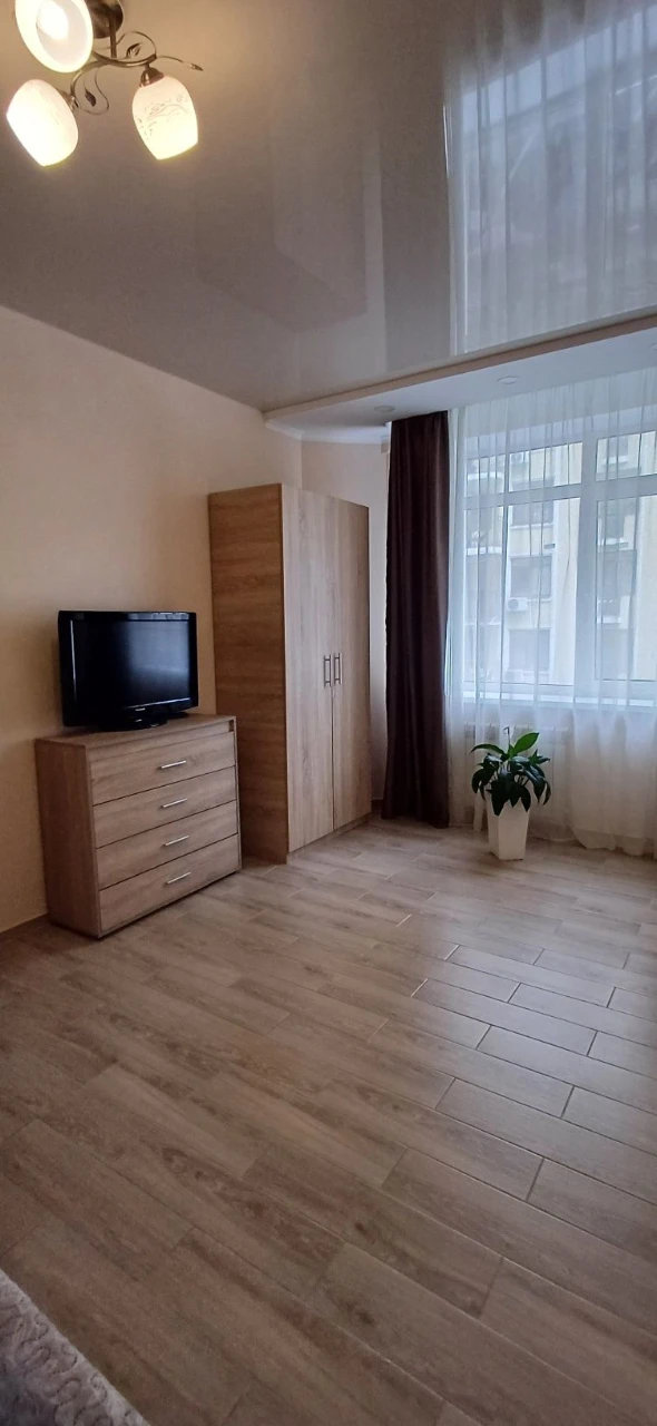 1-room apartment renovated, with gas, balcony in Rich Town