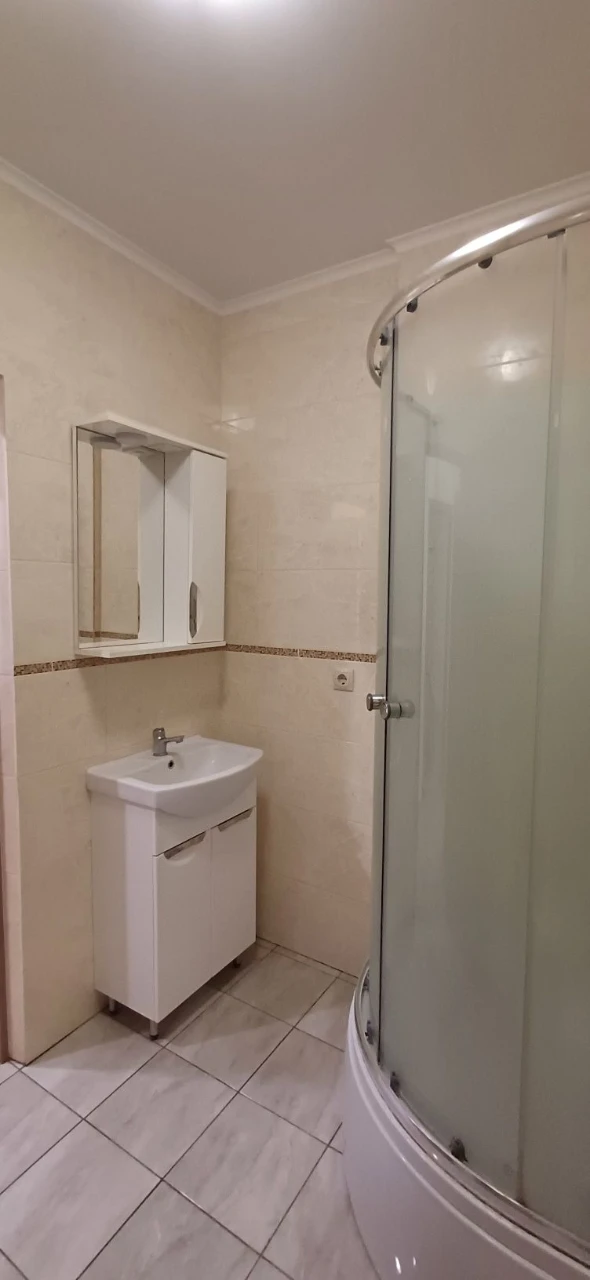 1-room apartment renovated, with gas, balcony in Rich Town