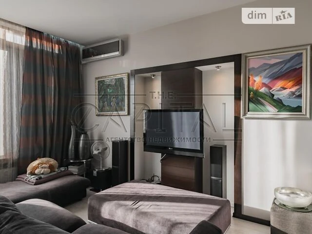 Продажа 2к квартиры 70 кв. м по ул. Жилянская 59 • ID 347138