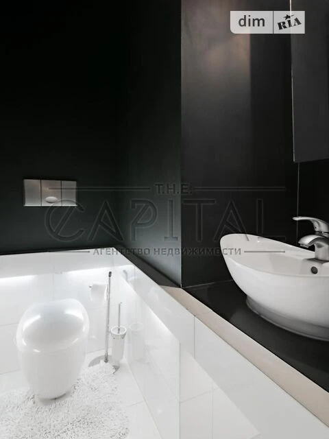 Продажа 2к квартиры 70 кв. м по ул. Жилянская 59 • ID 347138